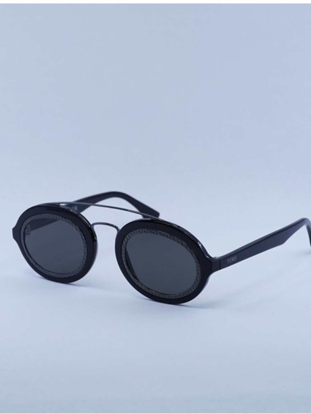 Fendi FE40094I 01A Sunglasses Shiny Black Oval Frame, Smoke Lenses